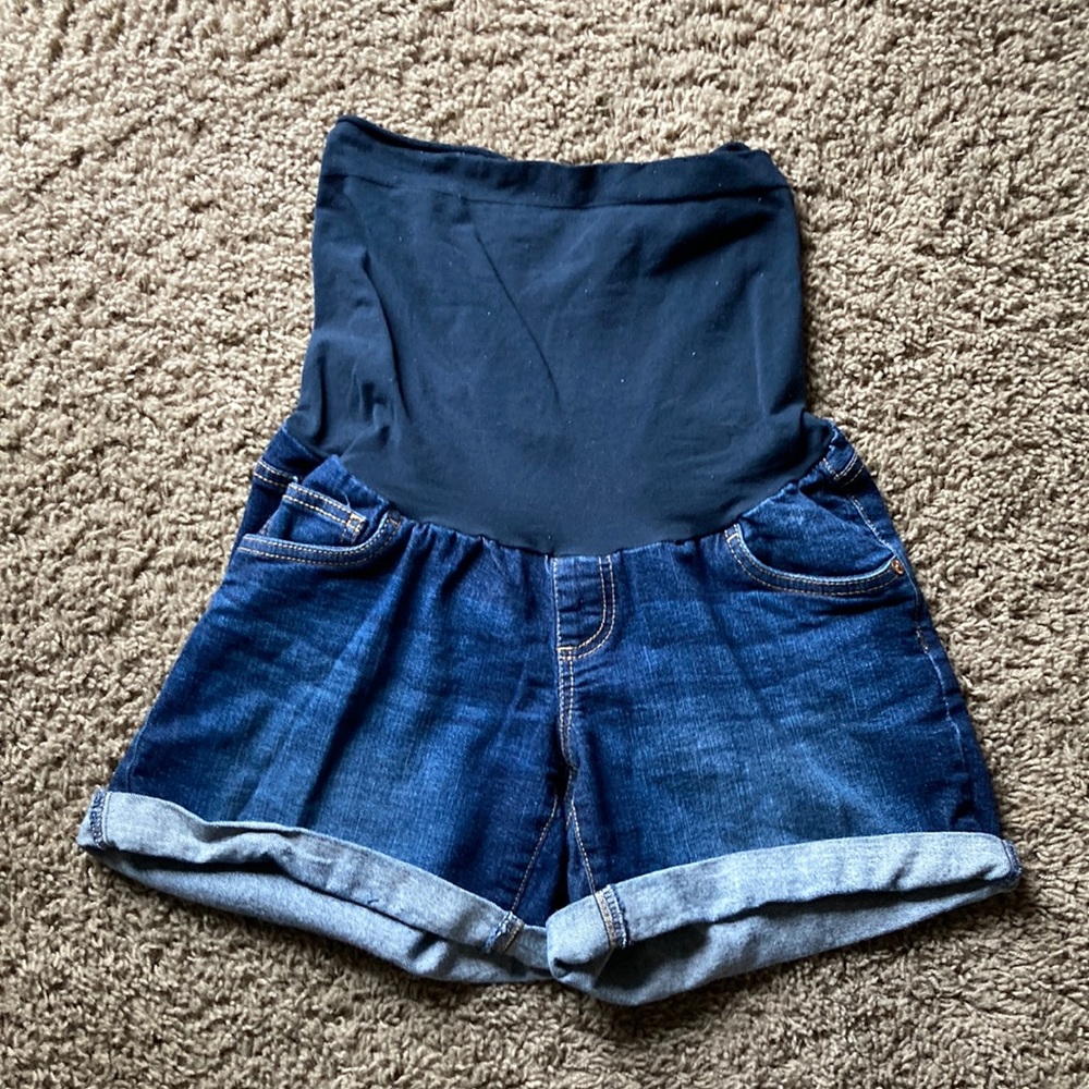 Indigo blue full panel maternity jean shorts size Medium